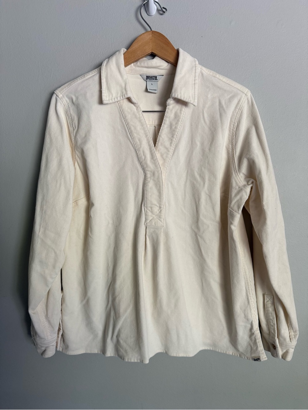 Duluth women’s L Cream Long-Sleeve Popover Shirt